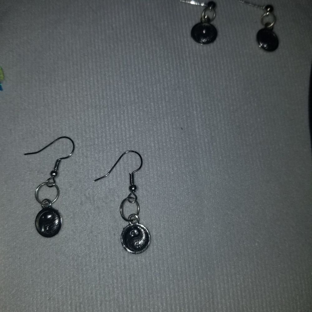His & hers ying & yang set - Picture 7 of 16